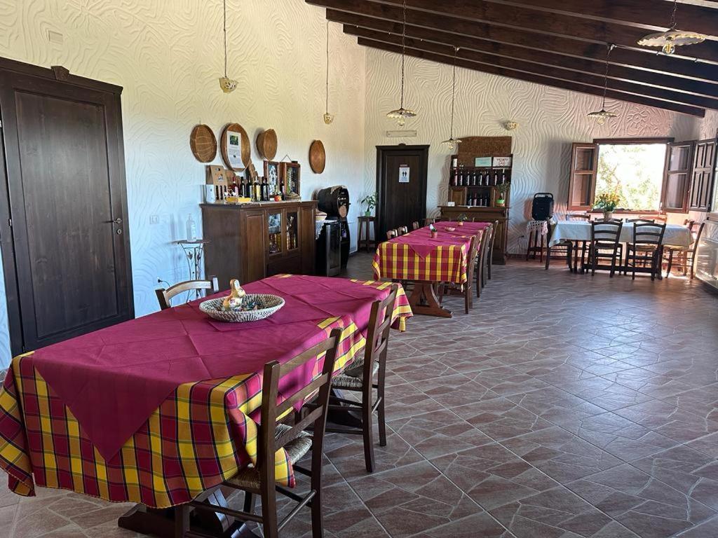 Agriturismo La Fillirea Sant' Antonio di Santadi Exterior foto
